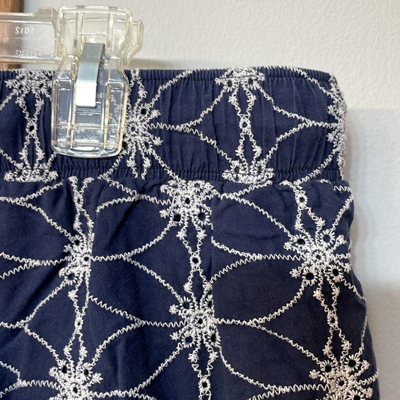 LANE BRYANT UGC Women’s Size 16 Blue White Embroidered Soft Shorts Navy - Picture 7 of 11